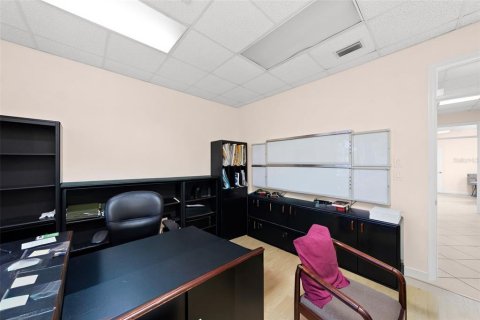 Immobilier commercial à vendre à Clearwater, Floride: 88.26 m2 № 2144130 - photo 9