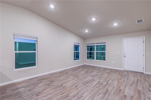 House in Ocala, Florida 4 bedrooms, 127.46 sq.m. № 1535594 - photo 13