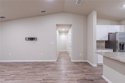 House in Ocala, Florida 4 bedrooms, 127.46 sq.m. № 1535594 - photo 14