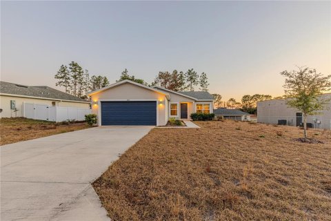 House in Ocala, Florida 4 bedrooms, 127.46 sq.m. № 1535594 - photo 3