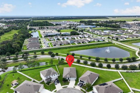 House in Sanford, Florida 4 bedrooms, 171.5 sq.m. № 2406765 - photo 30