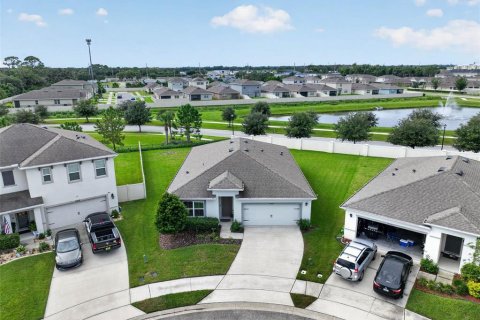 House in Sanford, Florida 4 bedrooms, 171.5 sq.m. № 2406765 - photo 27