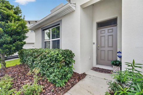 House in Sanford, Florida 4 bedrooms, 171.5 sq.m. № 2406765 - photo 2