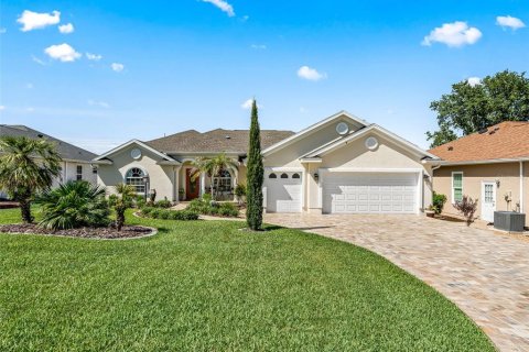 Casa en Summerfield, Florida 3 dormitorios, 206.43 m2 № 2157733
