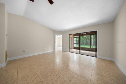 Duplex in Dunnellon, Florida 3 bedrooms, 128.21 sq.m. № 2239109 - photo 11