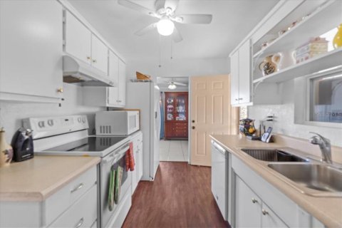 House in Port Charlotte, Florida 3 bedrooms, 81.2 sq.m. № 1780824 - photo 16