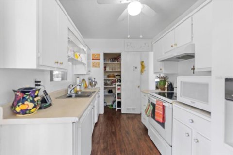 House in Port Charlotte, Florida 3 bedrooms, 81.2 sq.m. № 1780824 - photo 15