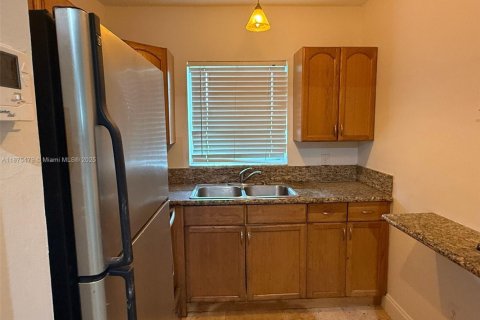 Apartamento en alquiler en Hollywood, Florida, 1 dormitorio, 54.81 m2 № 1930678 - foto 3