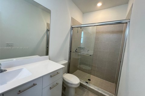 Villa ou maison à louer à Miami, Floride: 3 chambres, 149.76 m2 № 2056748 - photo 15