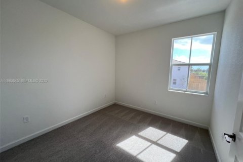 Villa ou maison à louer à Miami, Floride: 3 chambres, 149.76 m2 № 2056748 - photo 16