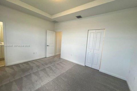 Villa ou maison à louer à Miami, Floride: 3 chambres, 149.76 m2 № 2056748 - photo 13