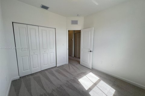 Villa ou maison à louer à Miami, Floride: 3 chambres, 149.76 m2 № 2056748 - photo 18