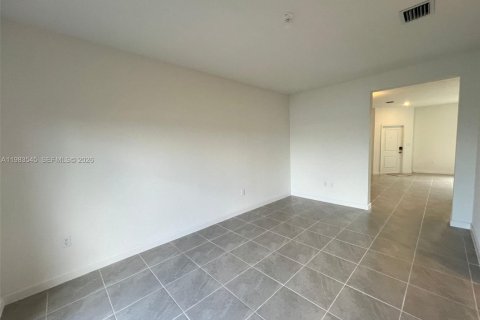 Villa ou maison à louer à Miami, Floride: 3 chambres, 149.76 m2 № 2056748 - photo 9