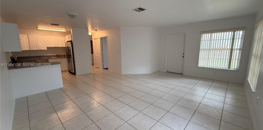 Casa en Homestead, Florida 3 dormitorios, 107.02 m2 № 2058583