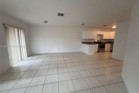 Casa en venta en Homestead, Florida, 3 dormitorios, 107.02 m2 № 2058583 - foto 2