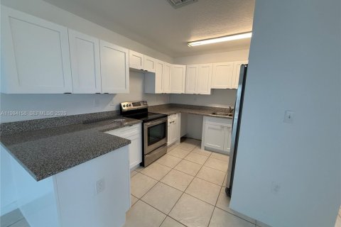 Casa en venta en Homestead, Florida, 3 dormitorios, 107.02 m2 № 2058583 - foto 5