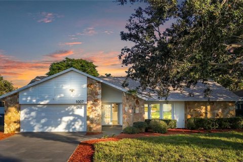House in Bradenton, Florida 4 bedrooms, 188.22 sq.m. № 2231068