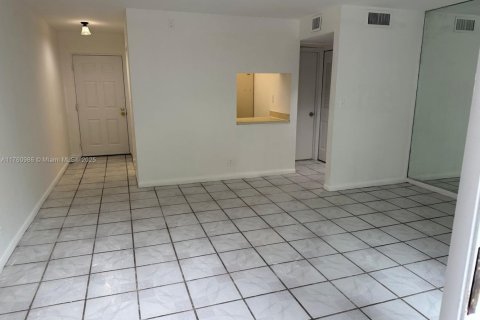 Condominio en venta en West Palm Beach, Florida, 1 dormitorio, 66.89 m2 № 1870068 - foto 7