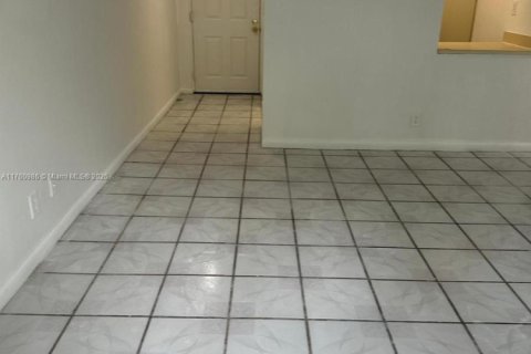 Condominio en venta en West Palm Beach, Florida, 1 dormitorio, 66.89 m2 № 1870068 - foto 8
