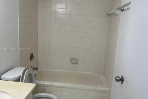 Condominio en venta en West Palm Beach, Florida, 1 dormitorio, 66.89 m2 № 1870068 - foto 11