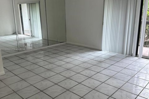 Condominio en venta en West Palm Beach, Florida, 1 dormitorio, 66.89 m2 № 1870068 - foto 9
