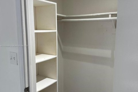 Condominio en venta en West Palm Beach, Florida, 1 dormitorio, 66.89 m2 № 1870068 - foto 14