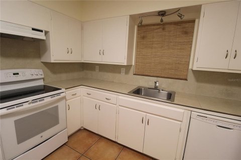 House in Sarasota, Florida 2 bedrooms, 109.07 sq.m. № 1872865 - photo 5