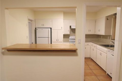 House in Sarasota, Florida 2 bedrooms, 109.07 sq.m. № 1872865 - photo 2