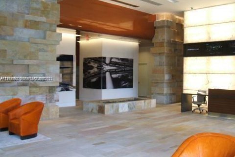 Condominio en alquiler en Miami, Florida, 2 dormitorios, 106.47 m2 № 2011210 - foto 21