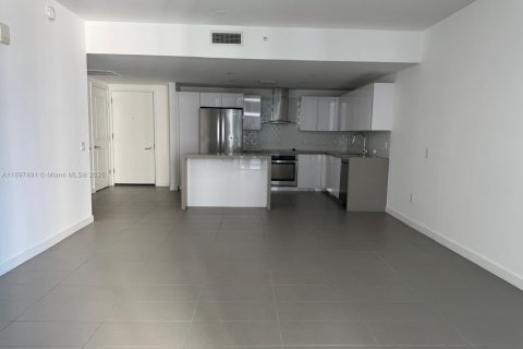 Condominio en Miami, Florida, 1 dormitorio  № 2077320