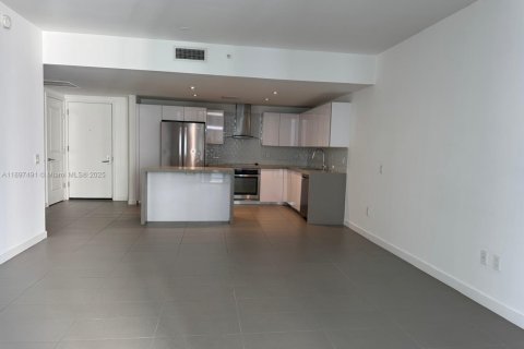 Condominio en venta en Miami, Florida, 1 dormitorio, 69.86 m2 № 2077320 - foto 2