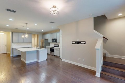 Touwnhouse à louer à Tampa, Floride: 3 chambres, 159.42 m2 № 2388770 - photo 12