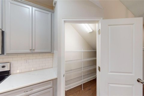 Touwnhouse à louer à Tampa, Floride: 3 chambres, 159.42 m2 № 2388770 - photo 10