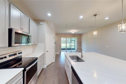 Touwnhouse à louer à Tampa, Floride: 3 chambres, 159.42 m2 № 2388770 - photo 6