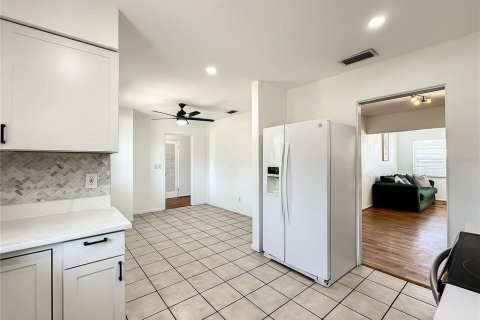 Casa en venta en Maitland, Florida, 4 dormitorios, 146.69 m2 № 1780693 - foto 12