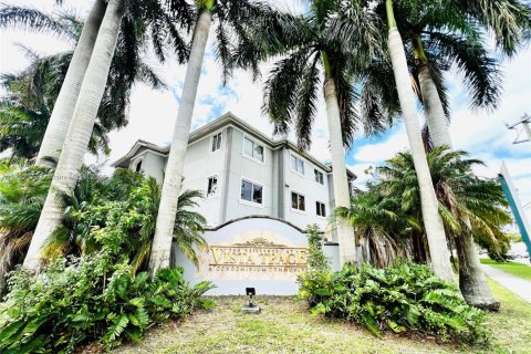 Apartment in Homestead, Florida 2 bedrooms, 83.15 sq.m. № 1944165 - photo 1