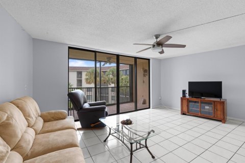 Copropriété à louer à Boynton Beach, Floride: 2 chambres, 125.23 m2 № 2385495 - photo 6