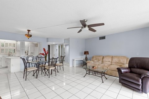 Copropriété à louer à Boynton Beach, Floride: 2 chambres, 125.23 m2 № 2385495 - photo 5