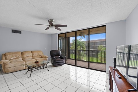Copropriété à louer à Boynton Beach, Floride: 2 chambres, 125.23 m2 № 2385495 - photo 2