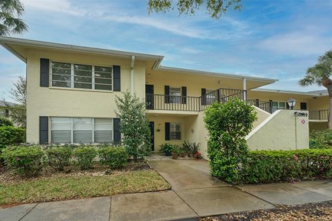 Condominio en alquiler en Sarasota, Florida, 3 dormitorios, 134.15 m2 № 1560797 - foto 1