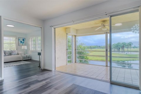 Condominio en alquiler en Sarasota, Florida, 3 dormitorios, 134.15 m2 № 1560797 - foto 3