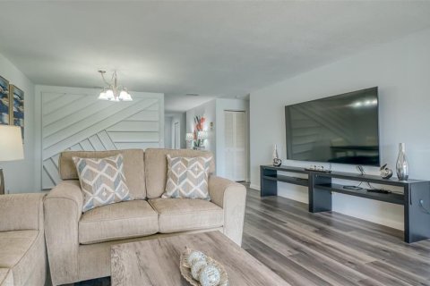 Condominio en alquiler en Sarasota, Florida, 3 dormitorios, 134.15 m2 № 1560797 - foto 5