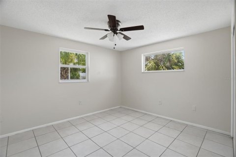 Villa ou maison à vendre à New Port Richey, Floride: 3 chambres, 122.07 m2 № 2148148 - photo 20