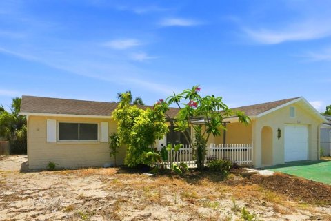 Villa ou maison à vendre à New Port Richey, Floride: 3 chambres, 122.07 m2 № 2148148 - photo 2