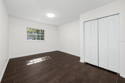 House in Gainesville, Florida 3 bedrooms, 153.47 sq.m. № 1884219 - photo 11