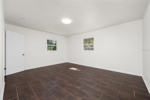 House in Gainesville, Florida 3 bedrooms, 153.47 sq.m. № 1884219 - photo 10