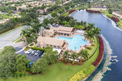 Купить таунхаус в Хомстед, Флорида 2 спальни, 99.31м2, № 1998463 - фото 26