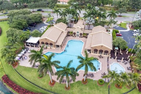 Купить таунхаус в Хомстед, Флорида 2 спальни, 99.31м2, № 1998463 - фото 27