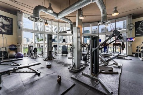 Condominio en venta en Miami, Florida, 1 dormitorio, 73.86 m2 № 1942749 - foto 26