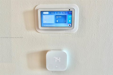 Condominio en venta en Miami, Florida, 1 dormitorio, 73.86 m2 № 1942749 - foto 22